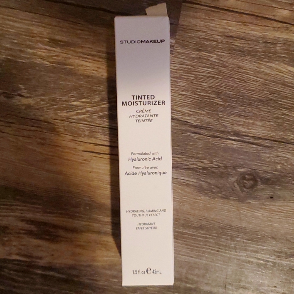 Studio makeup tinted moisturizer in shade honey